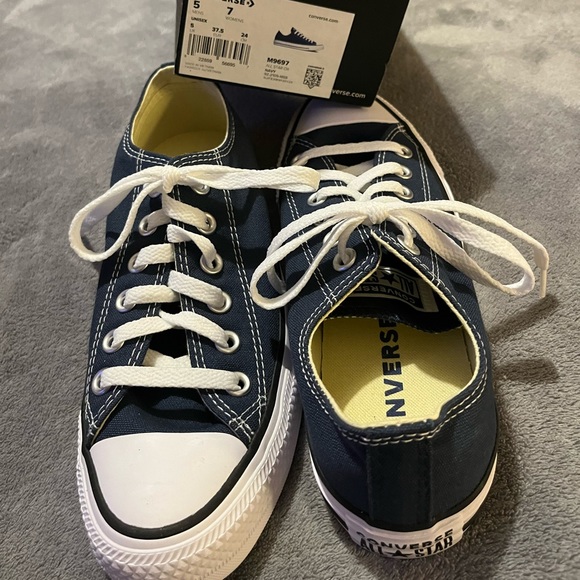 Converse Shoes - NIB Navy Converse sz 7